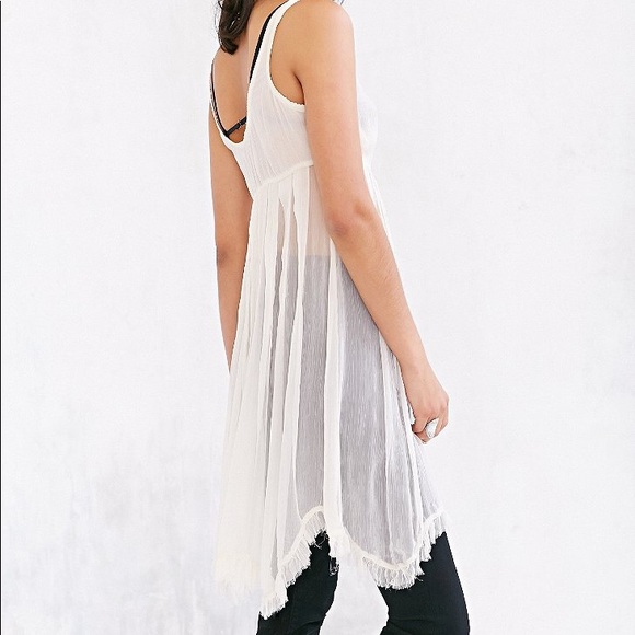 SOLDDD Kimchi blue white chiffon cami NWOT - Picture 3 of 5